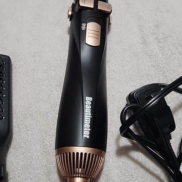 Beaumeister Black Hair Styling Tool - Picture 2 of 5